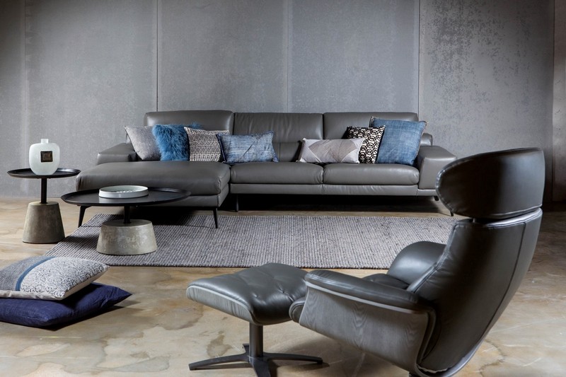 שולחנות קטנים